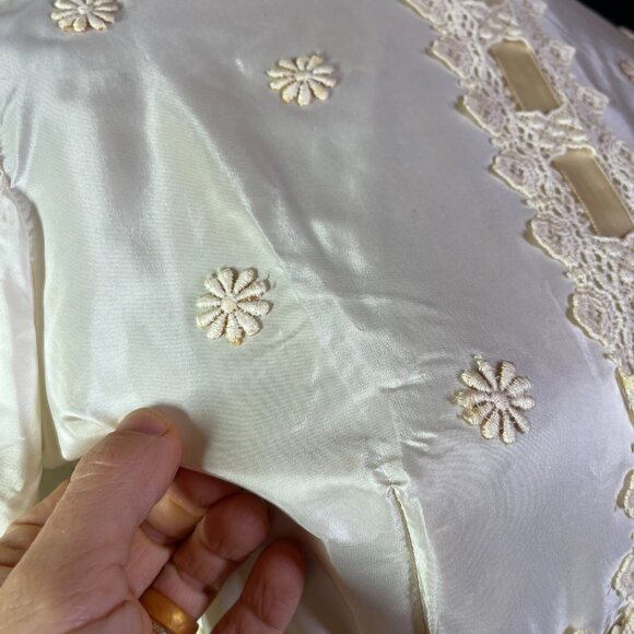 Vintage 60s or early 70s Cream Wedding Dress Lace High Waist *Flaws - Picture 9 of 16